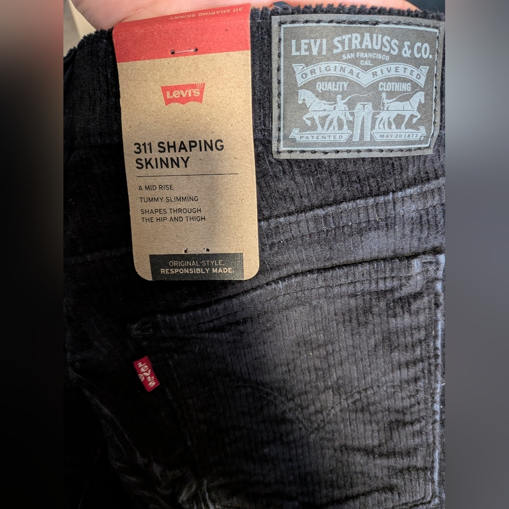 Levi's 311 Shaping Skinny Corduroy Pants